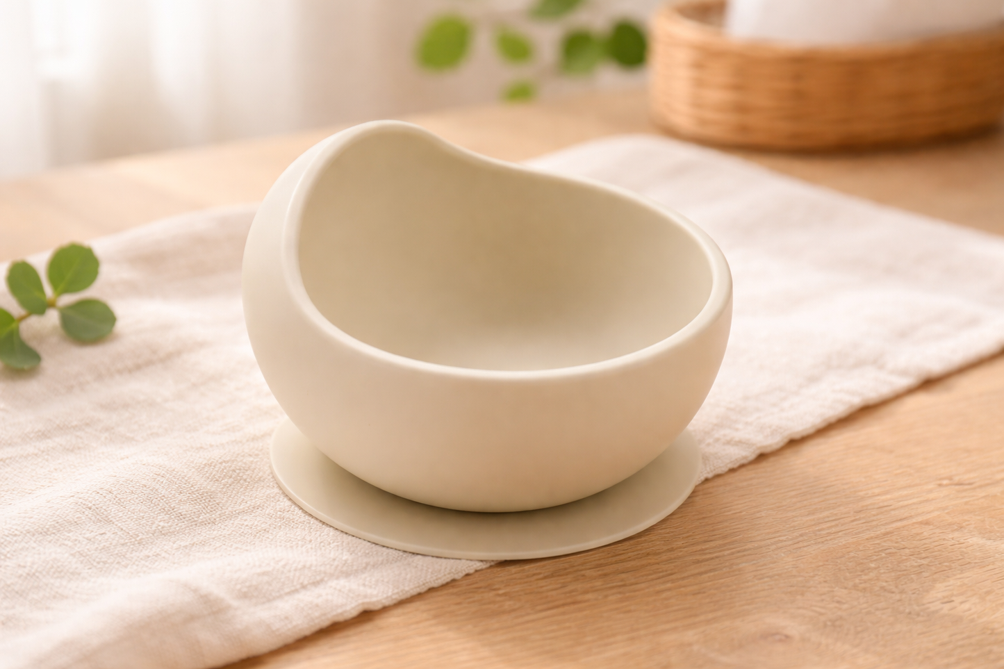 Curved Bowl